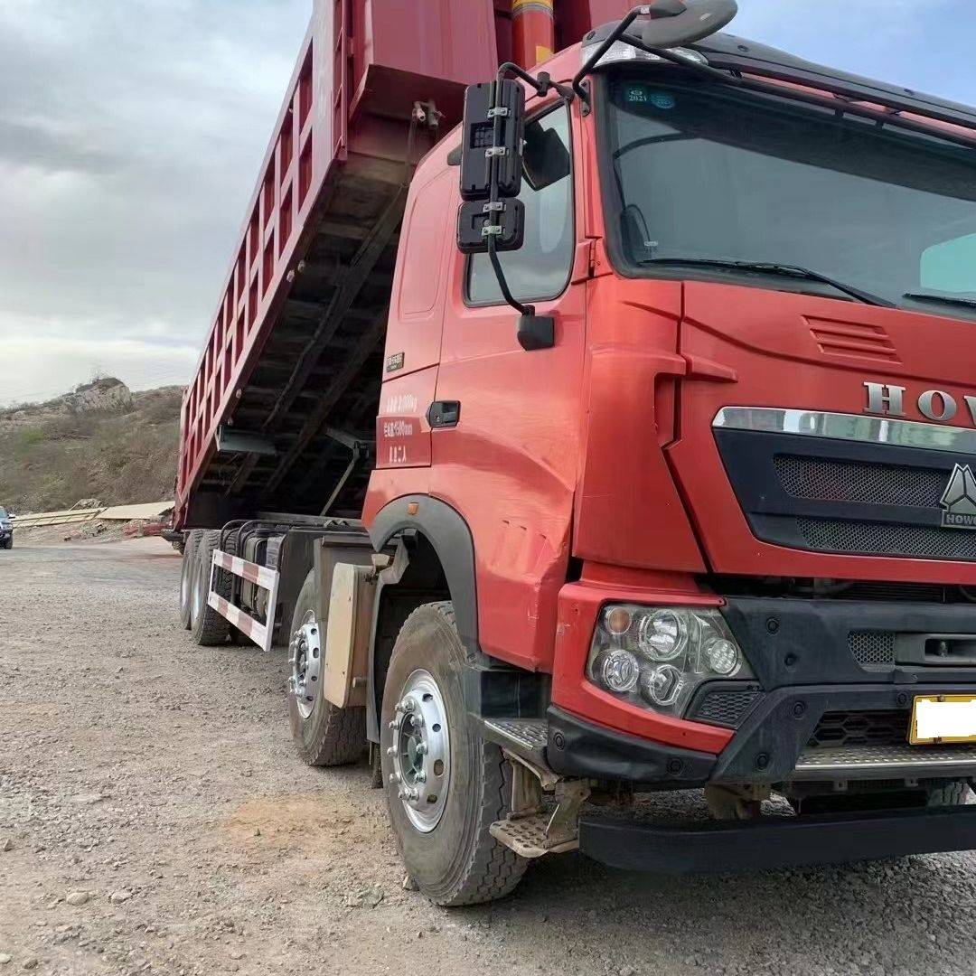 ¿Cómo satisface un camión HOWO usado las demandas de los mercados de transporte pesado?